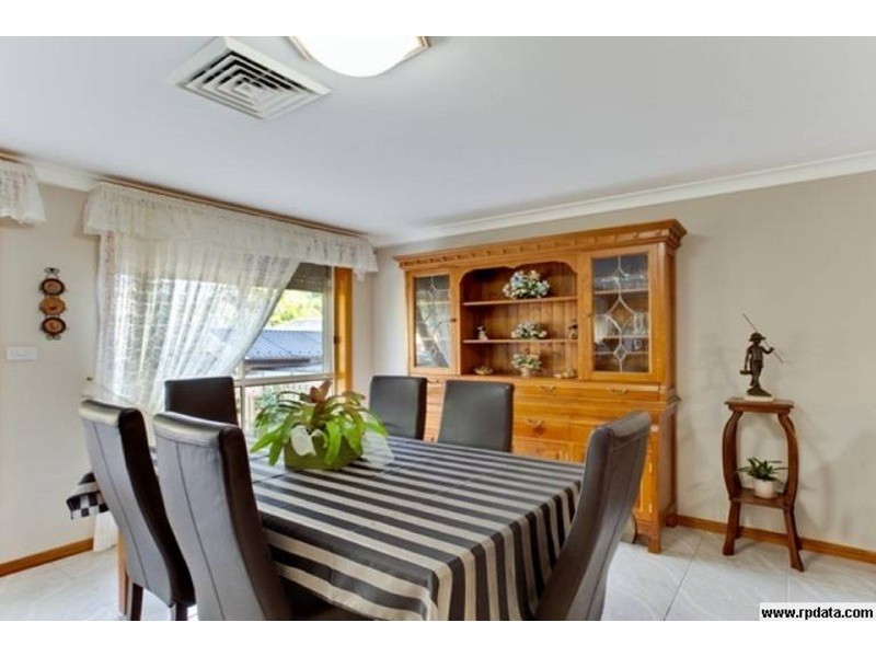 Edensor Park NSW 2176