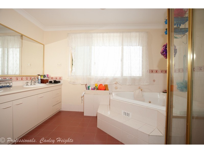 Bossley Park NSW 2176