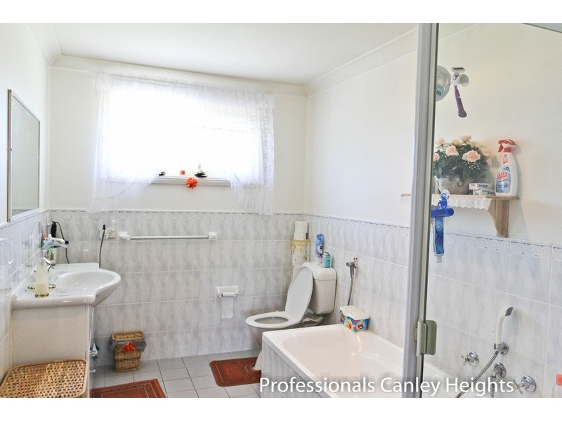 8/10 Devonport Street, Wakeley NSW 2176