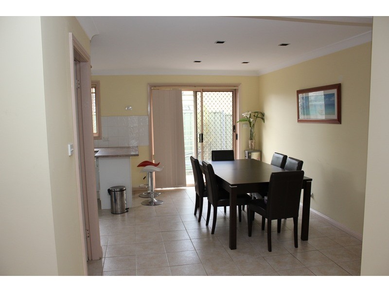 2/87-89 Cambridge  Street, Canley Heights NSW 2166