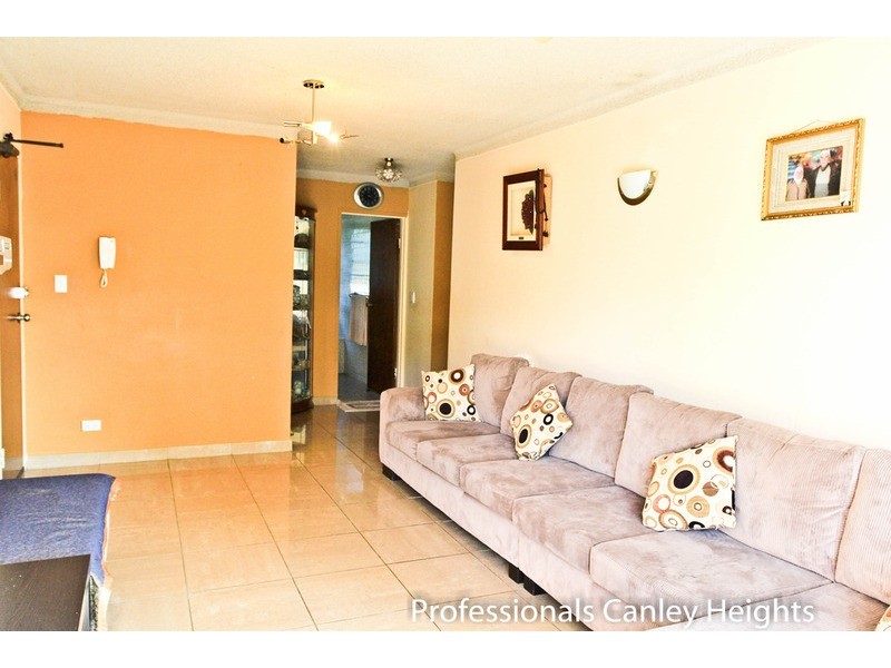 9/84 The Esplanade, Guildford NSW 2161