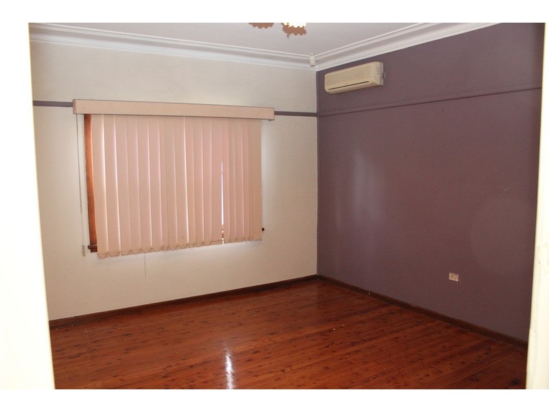 Fairfield West NSW 2165