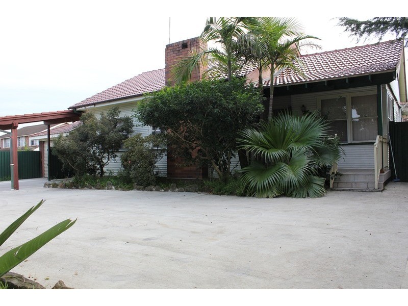 Fairfield West NSW 2165