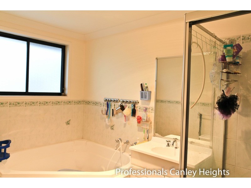 2A Victory Street, Fairfield East NSW 2165