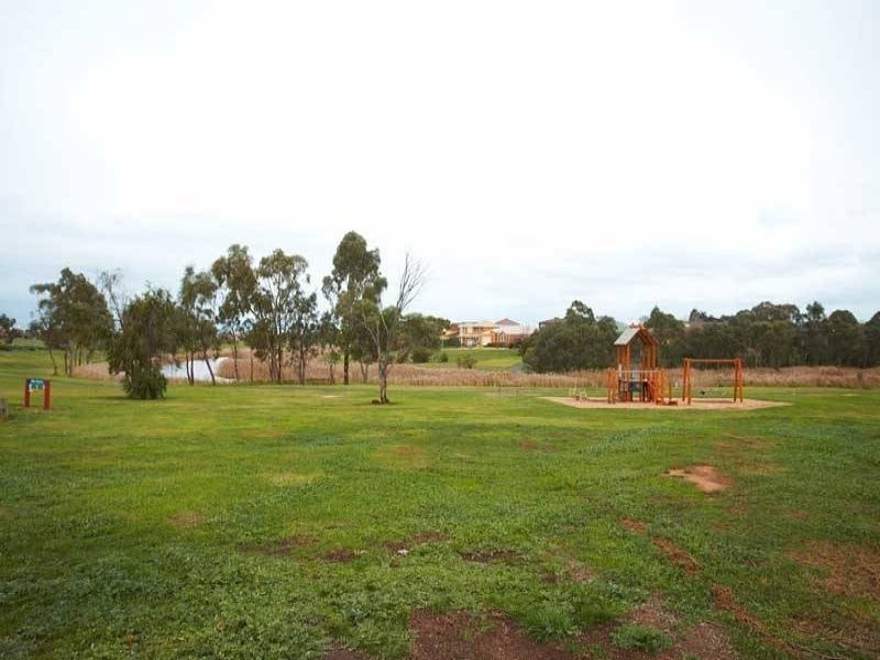 76 Ailsa Street South, Altona Meadows VIC 3028