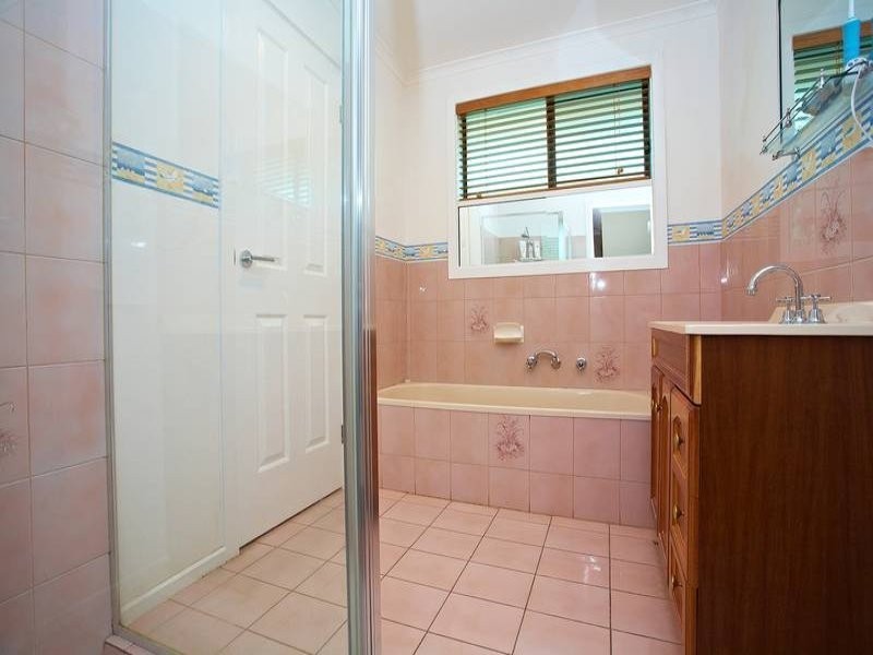26 Featherby Way, Altona Meadows VIC 3028