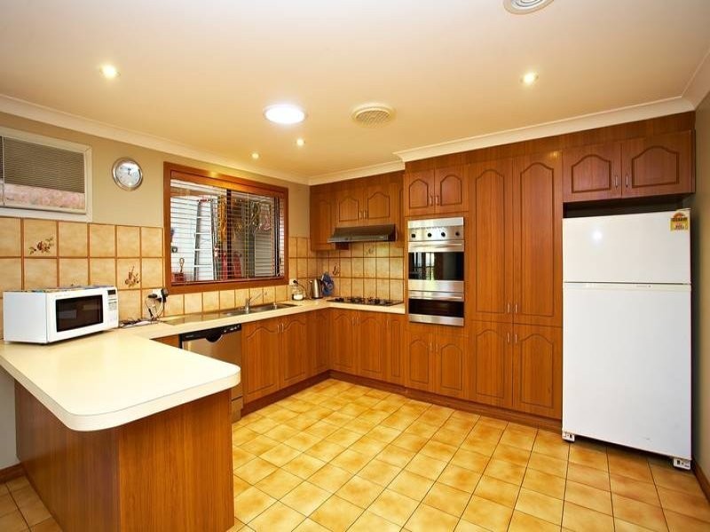26 Featherby Way, Altona Meadows VIC 3028
