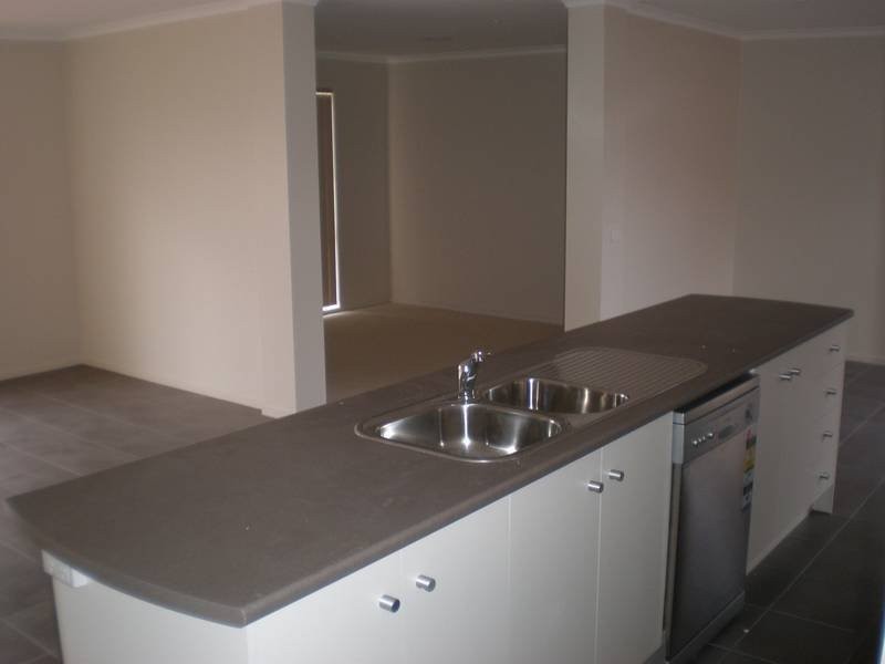 25 Giselle Grove, Tarneit VIC 3029