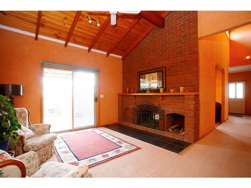 13 Ovington Place, Altona Meadows VIC 3028