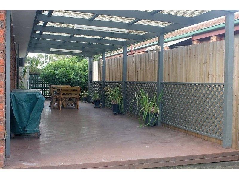 8 Lady Nelson Crescent, Altona Meadows VIC 3028