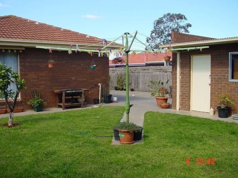 2 Neyland Court, Altona Meadows VIC 3028