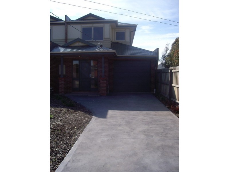 32 Laurie Street, Newport VIC 3015