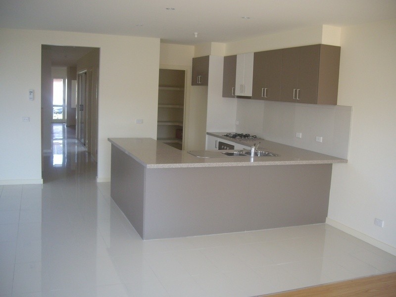 32 Laurie Street, Newport VIC 3015