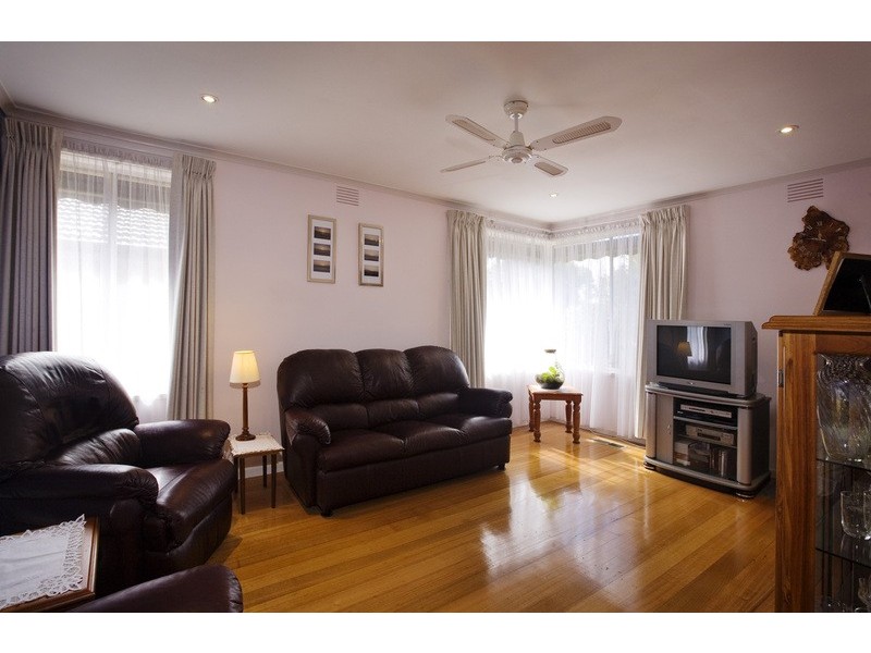 10 Victoria Street, Altona Meadows VIC 3028