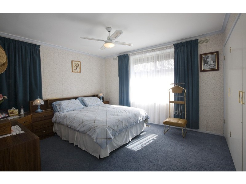 10 Victoria Street, Altona Meadows VIC 3028