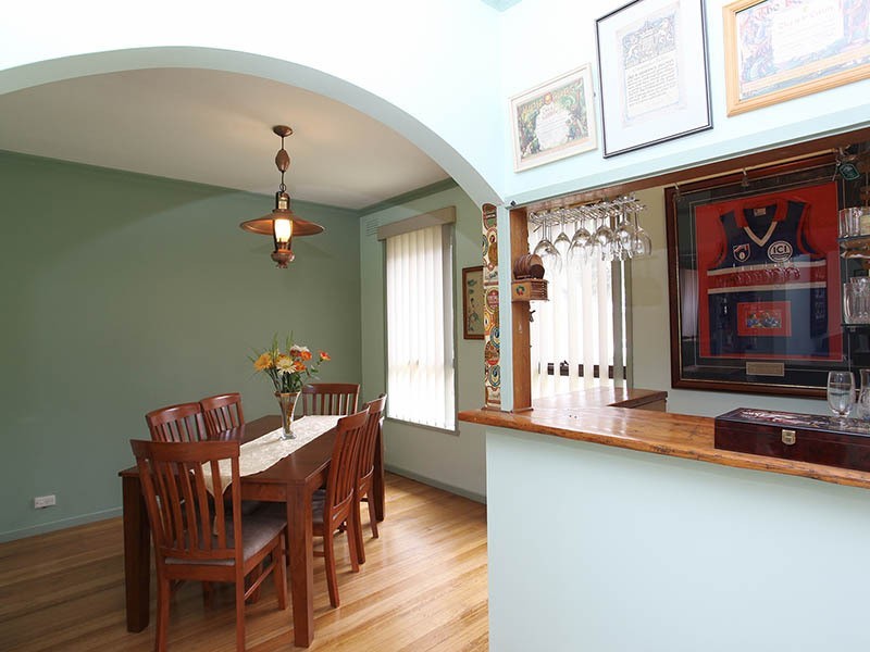 27 Orville Street, Altona Meadows VIC 3028