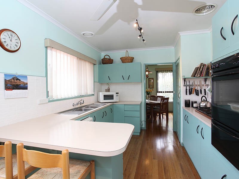 27 Orville Street, Altona Meadows VIC 3028