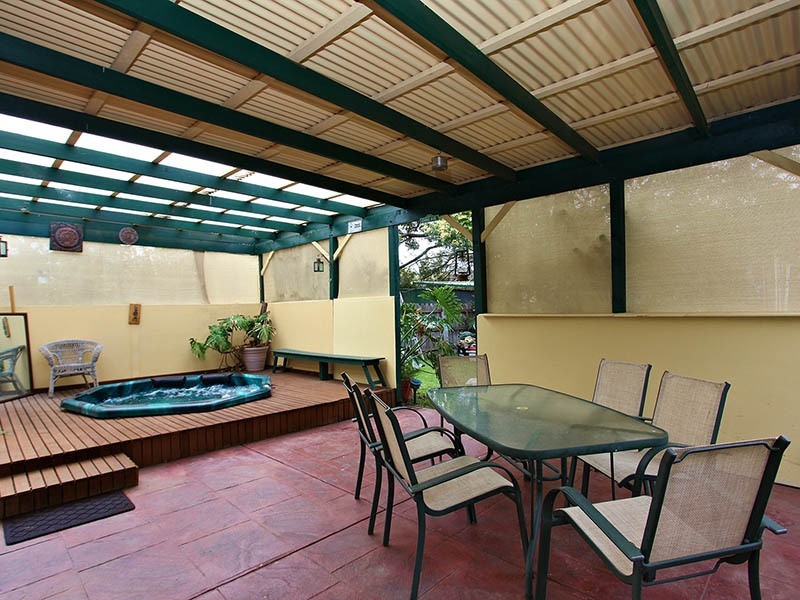 27 Orville Street, Altona Meadows VIC 3028