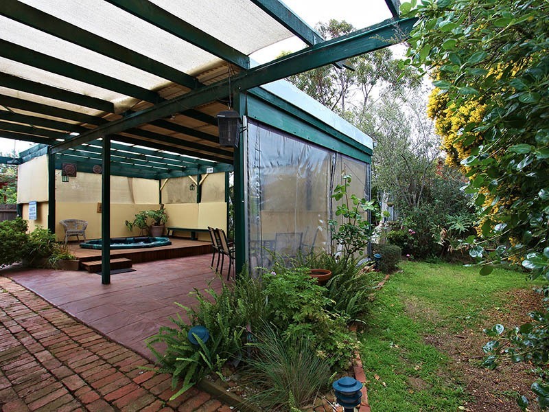 27 Orville Street, Altona Meadows VIC 3028