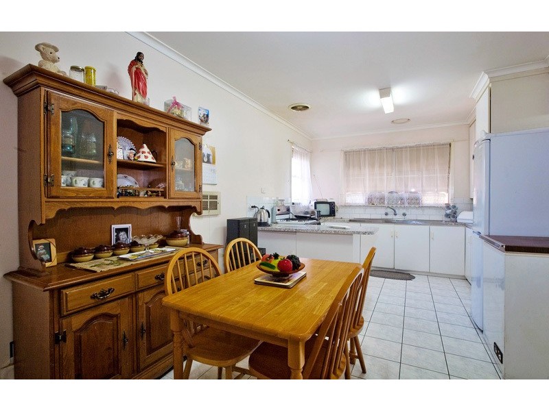 25 Cropley Crescent, Laverton VIC 3028