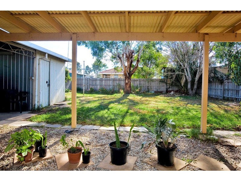 25 Cropley Crescent, Laverton VIC 3028