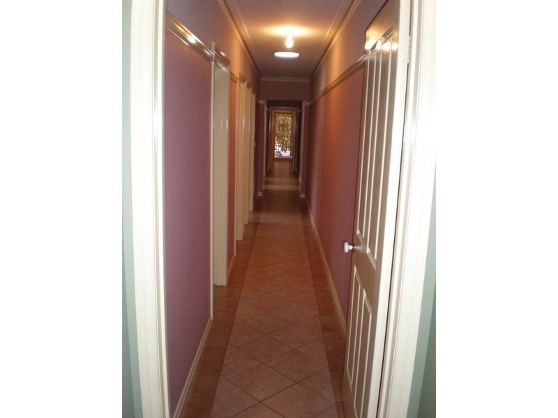 2/43 Henry Drive, Altona Meadows VIC 3028