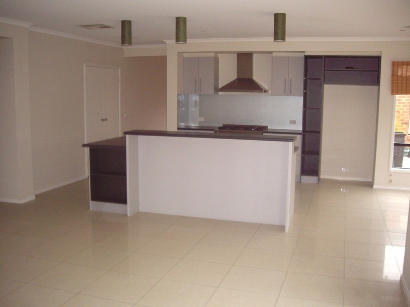 122 Grieve Parade, Altona VIC 3018