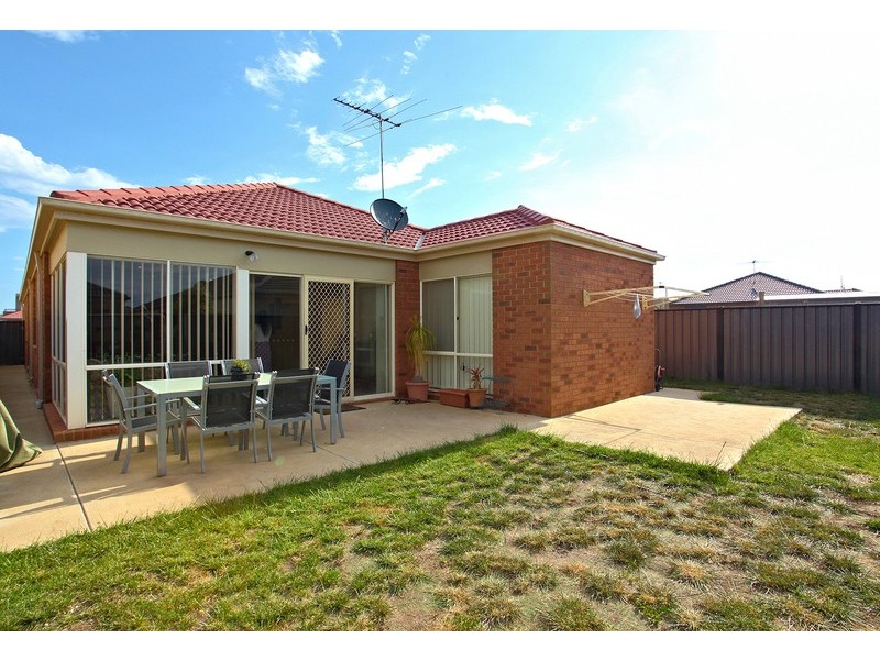 5 Heysen Mews, Point Cook VIC 3030