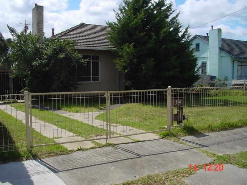 34 Charlesworth Street, Laverton VIC 3028