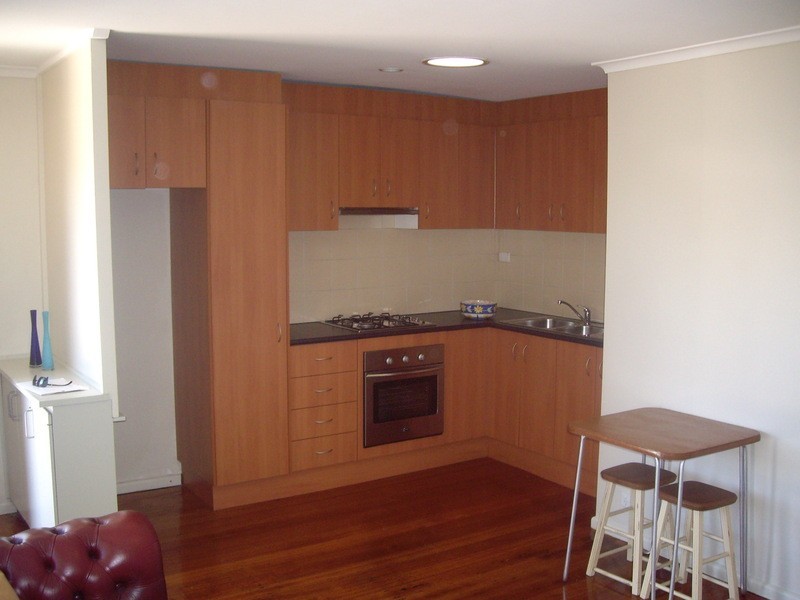 2/62 Grieve Parade, Altona VIC 3018