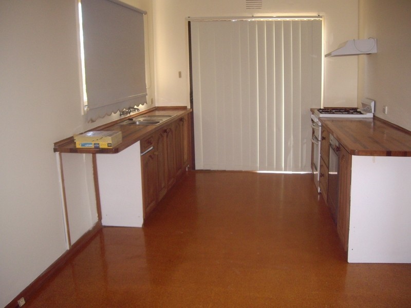 18 Brook Drive, Altona VIC 3018