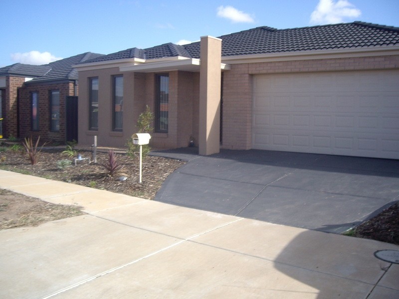 7 Kristini Place, Truganina VIC 3029