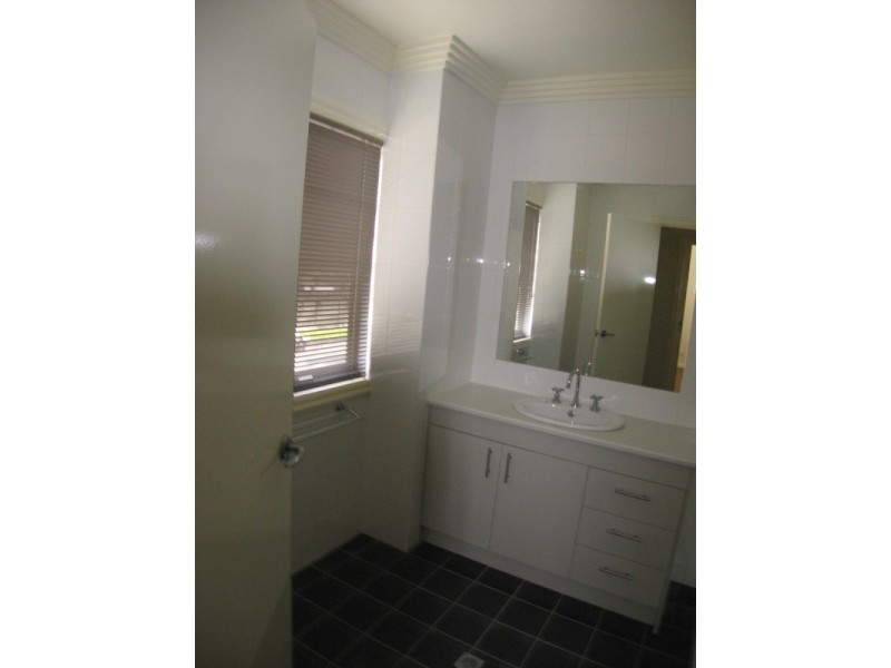 1/20 Mulga Street, Altona VIC 3018