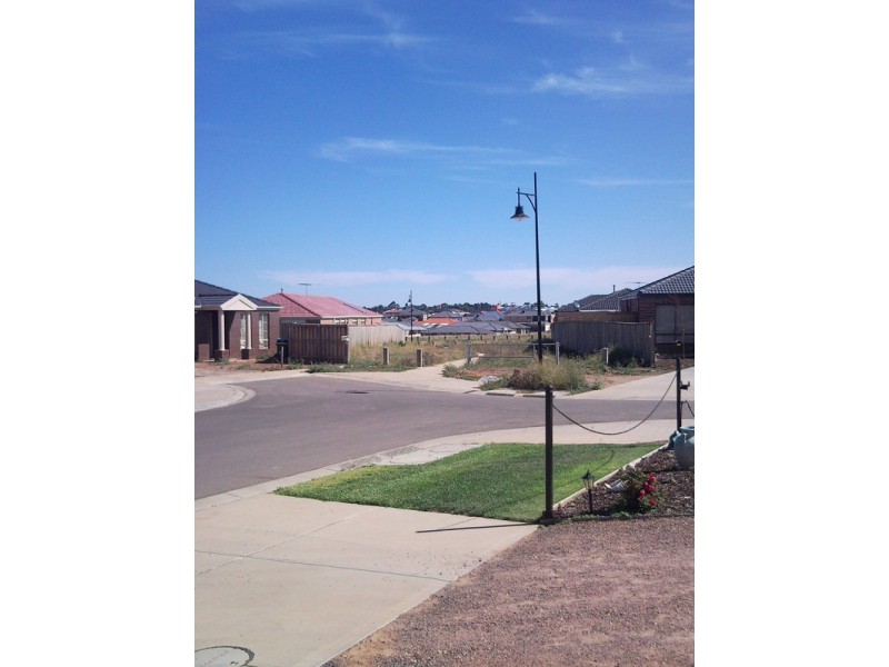 13 Arthur Close, Truganina VIC 3029