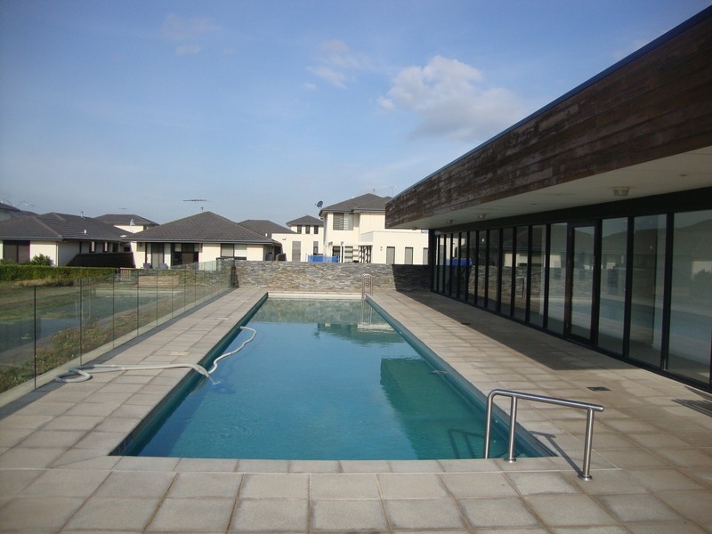 27 Signature Boulevard, Sanctuary Lakes VIC 3030