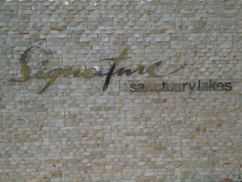 27 Signature Boulevard, Sanctuary Lakes VIC 3030