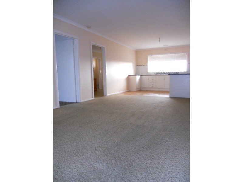 4/31 Millers Road, Altona VIC 3018