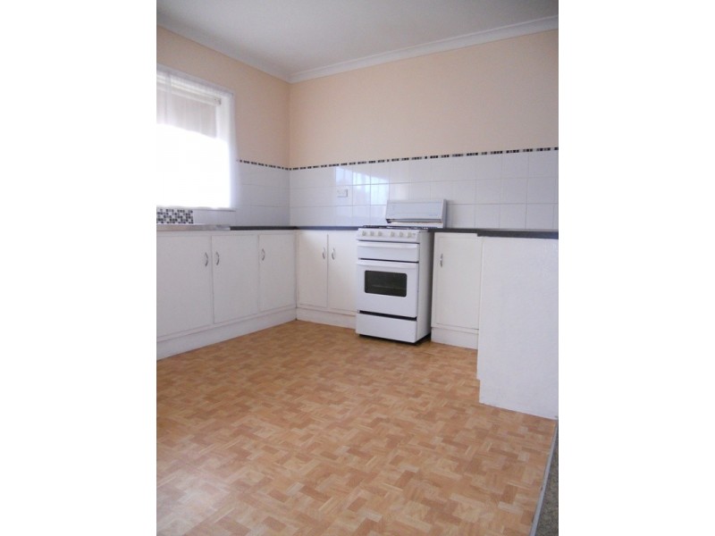 4/31 Millers Road, Altona VIC 3018