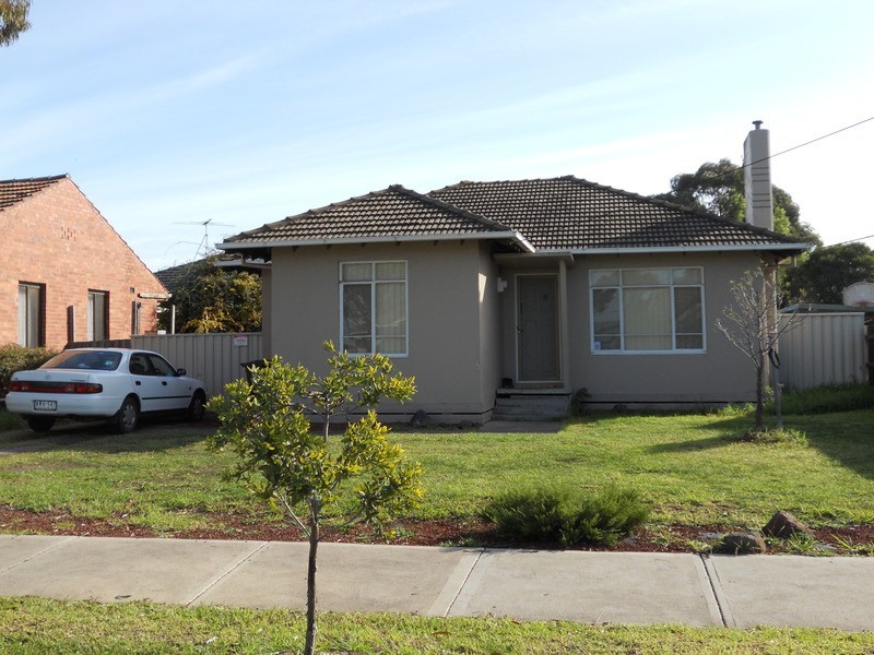 24 Williams Road, Laverton VIC 3028