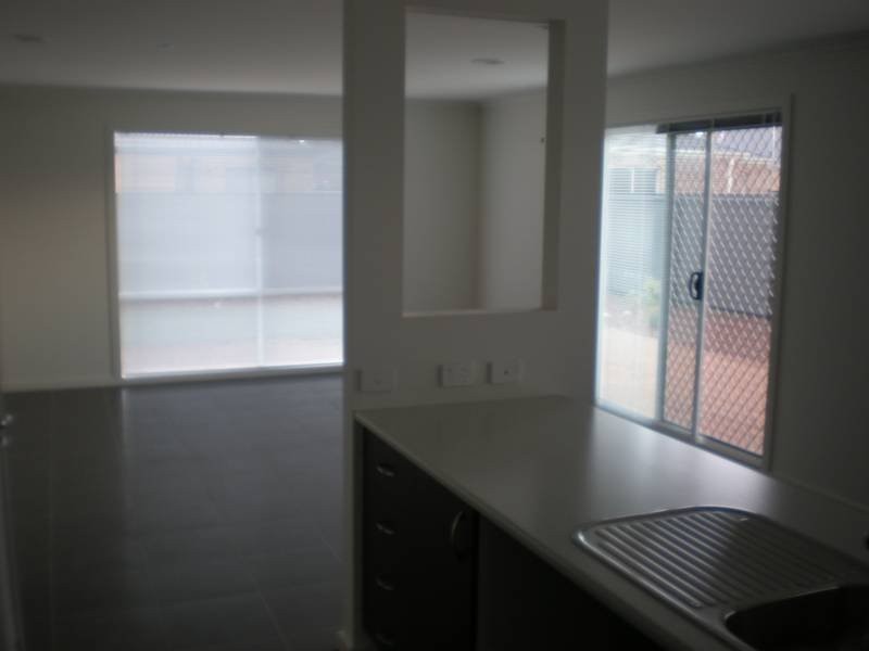 1 Kingbird Avenue, Tarneit VIC 3029