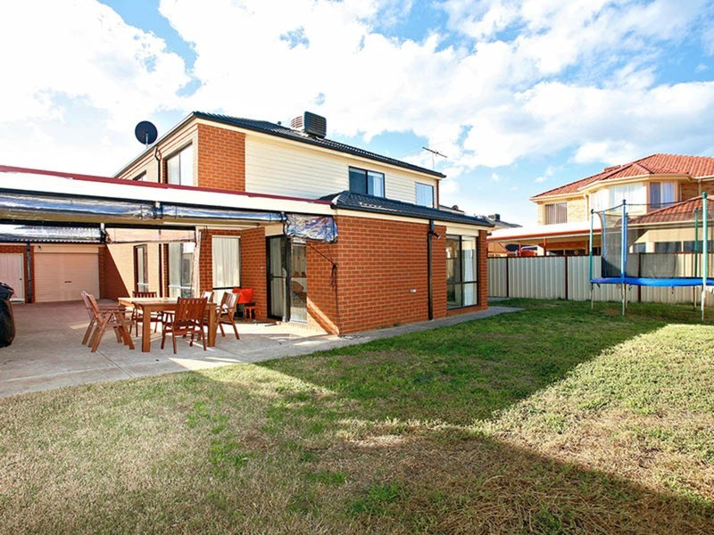 92 Waratah Drive, Altona Meadows VIC 3028