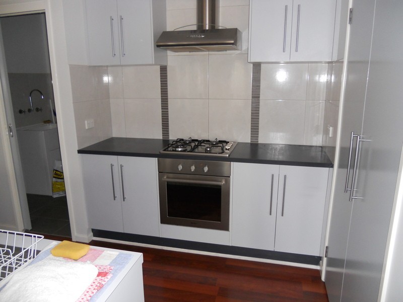 2/21 Spicer Boulevard, Altona Meadows VIC 3028