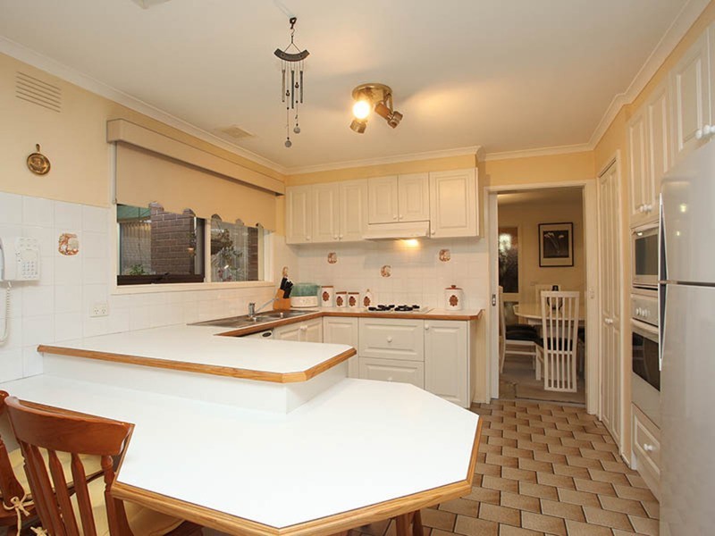 30 Lady Nelson Crescent, Altona Meadows VIC 3028