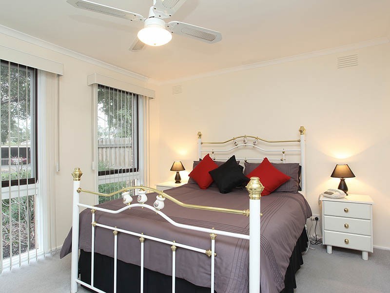 30 Lady Nelson Crescent, Altona Meadows VIC 3028