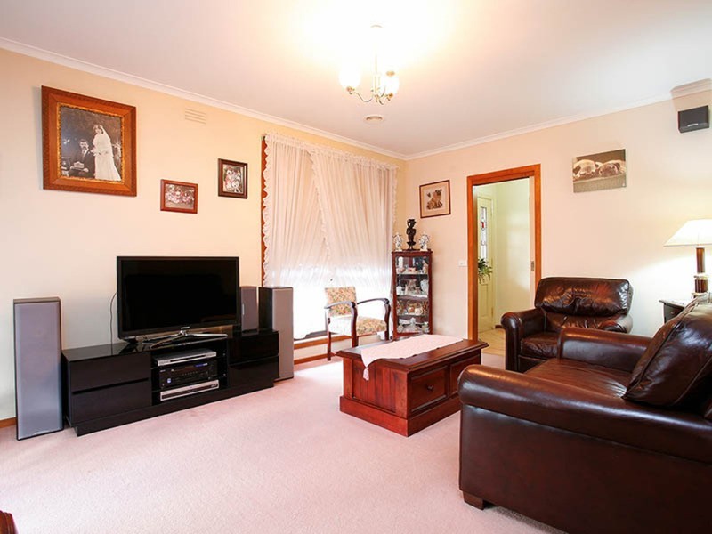 45 Lady Nelson Crescent, Altona Meadows VIC 3028