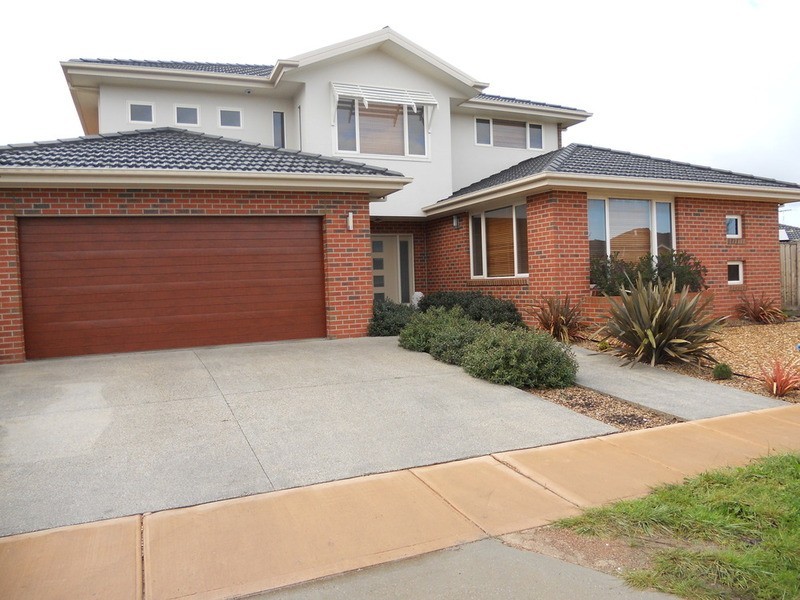 5 Shrike Terrace, Williams Landing VIC 3027