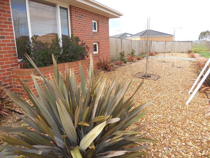 5 Shrike Terrace, Williams Landing VIC 3027