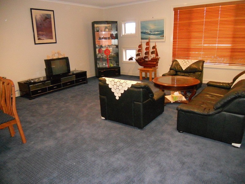 5 Shrike Terrace, Williams Landing VIC 3027