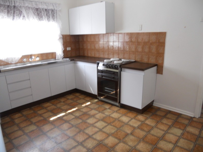 15 McIntosh Road, Altona North VIC 3025