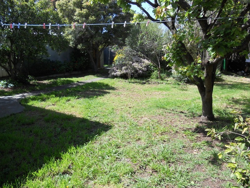 15 McIntosh Road, Altona North VIC 3025